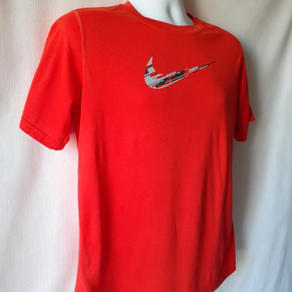 Nike men's orange short sleeve graphic t-shirt size XL - Picture 4 of 8